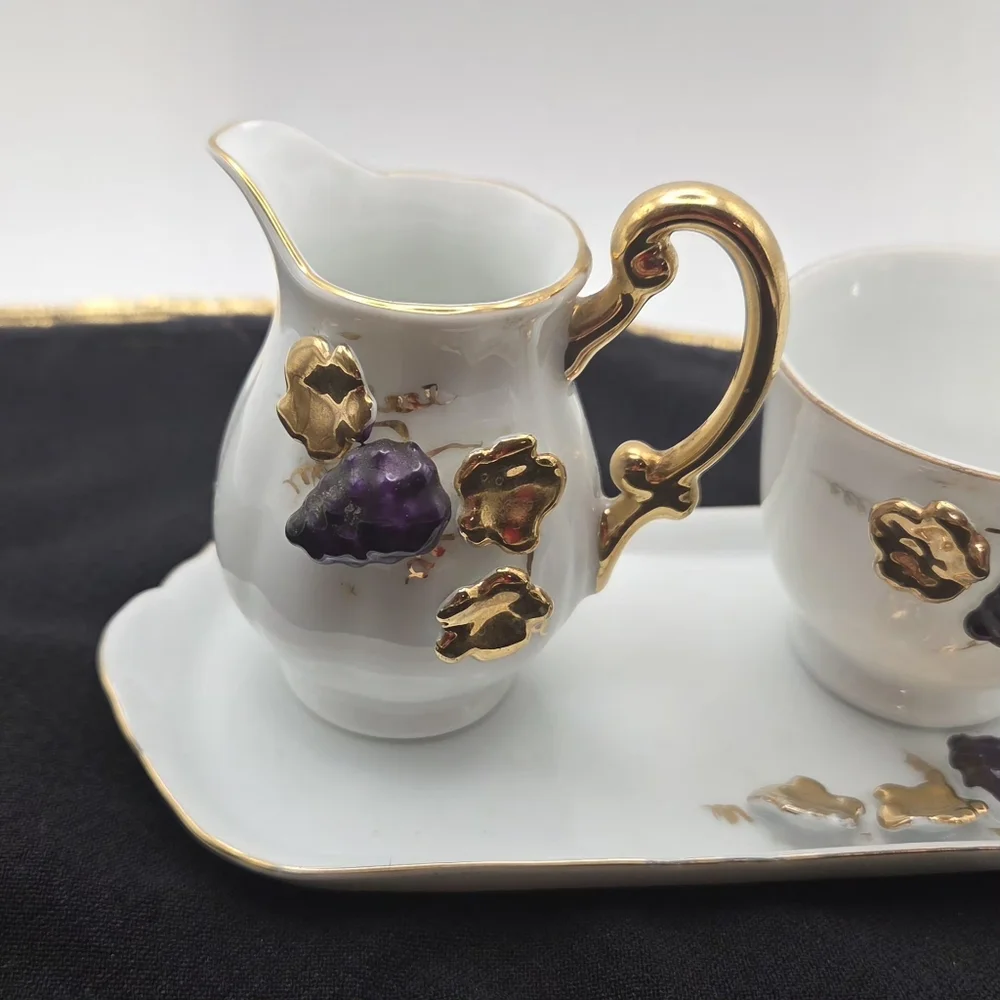 White and Gold Cream And Sugar Set with Blackberry